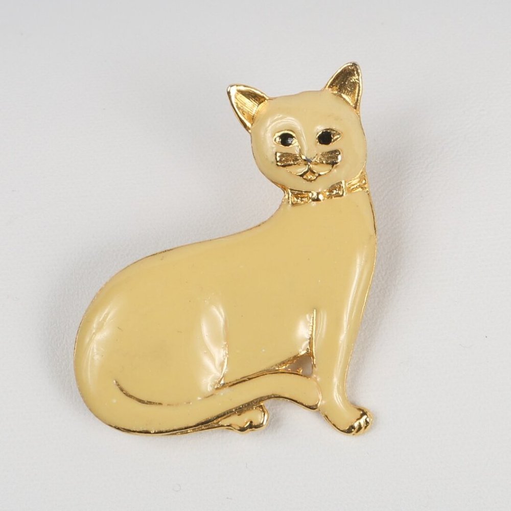 VTG 70's Cream Off-White Enamel CAT Scarf Hat Vest Brooch Pin w/Gold 1.25"x1.5"